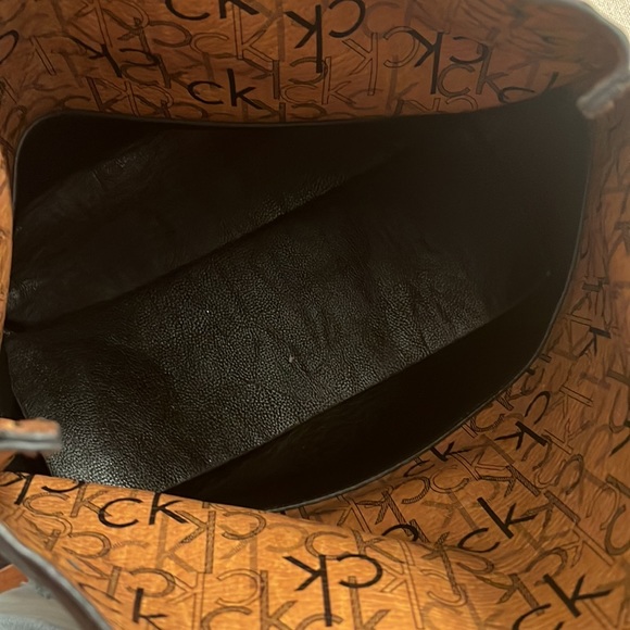Reversible Calvin Klein Purse - Picture 9 of 12